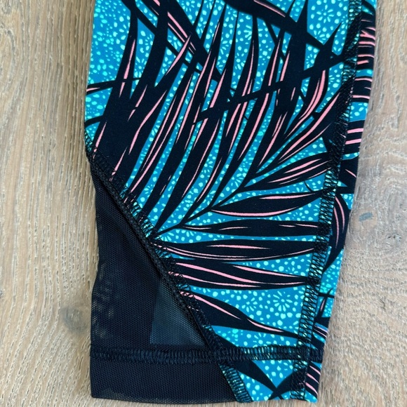 Lululemon leggings | size 6 | high times pants - Picture 6 of 9